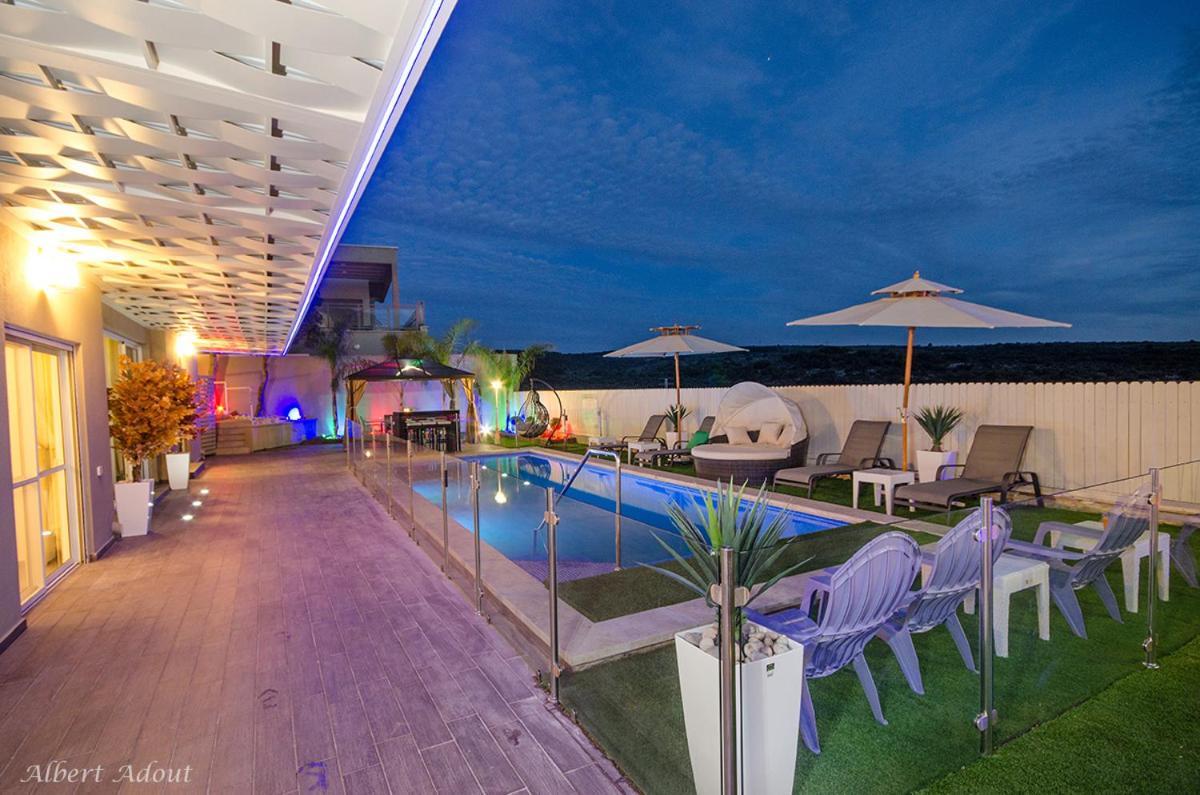 וילה כינור המלך דויד Villa Manot ภายนอก รูปภาพ